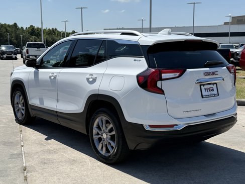 Used 2024 GMC Terrain SLT image 7