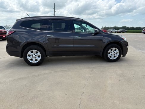 Used 2014 Chevrolet Traverse LS image 7