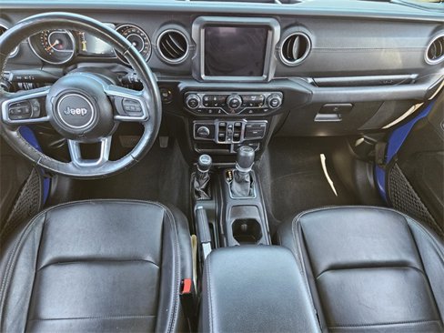 Used 2022 Jeep Wrangler Unlimited Sahara w/ Cold Weather Group image 9