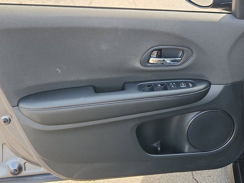 Certified 2019 Honda HR-V LX image 12