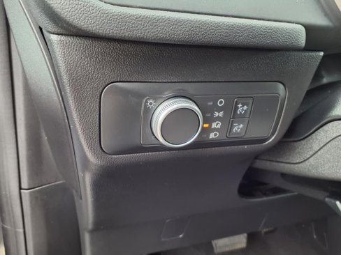 Used 2022 Ford Escape SE image 17