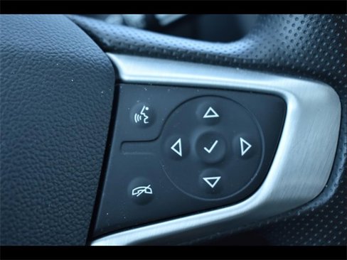 Used 2024 GMC Terrain SLE image 24