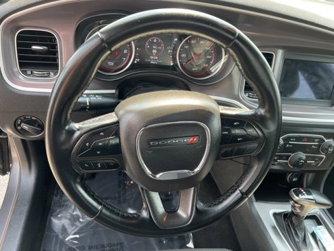 Used 2022 Dodge Charger SXT image 16