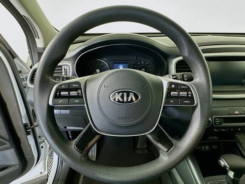 Used 2019 Kia Sorento LX image 14
