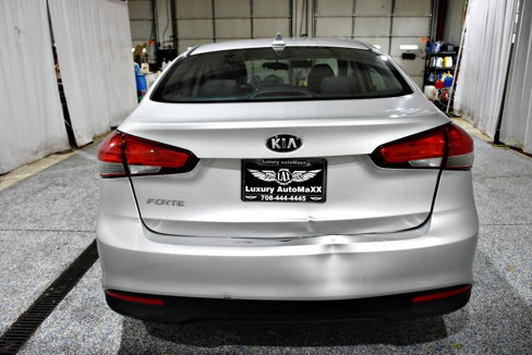 Used 2018 Kia Forte LX w/ LX Popular Package image 5