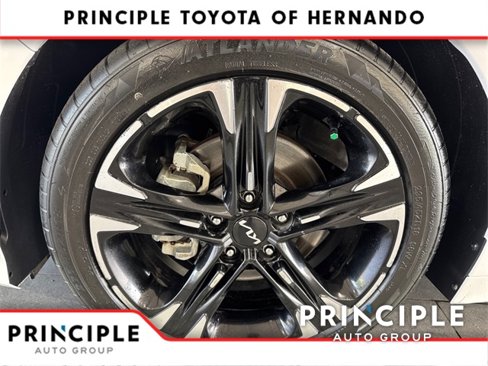 Used 2023 Kia K5 GT-Line w/ GT-Line Premium Package image 8