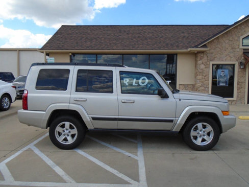 Used 2007 Jeep Commander Sport image 5