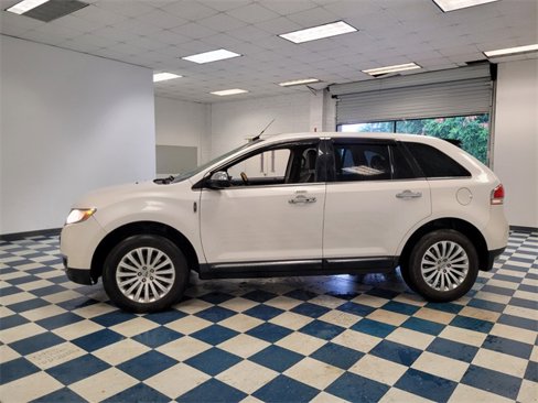 Used 2012 Lincoln MKX FWD w/ Wood Pkg image 4