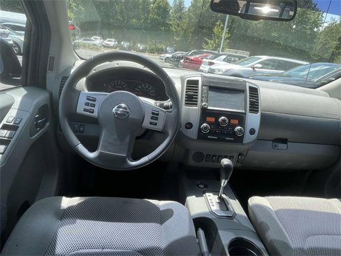 Used 2021 Nissan Frontier SV w/ Midnight Edition Floor Mats image 10