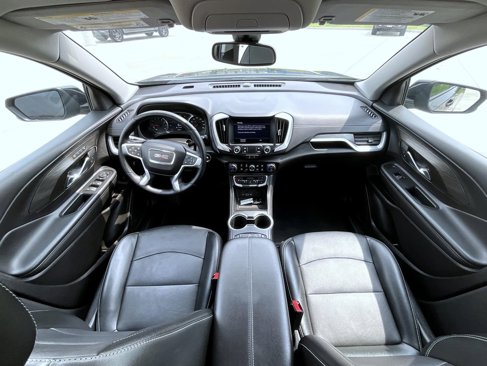 Used 2024 GMC Terrain SLT image 14