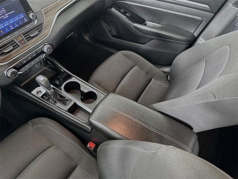 Used 2023 Nissan Altima 2.5 SV image 22