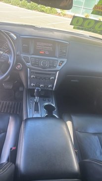 Used 2018 Nissan Pathfinder SL image 26