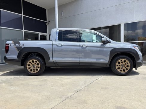 Used 2023 Honda Ridgeline RTL-E image 2