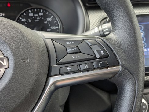Certified 2023 Nissan Kicks SV image 13