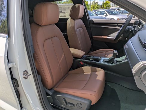 New 2025 Audi Q3 2.0T Premium image 26