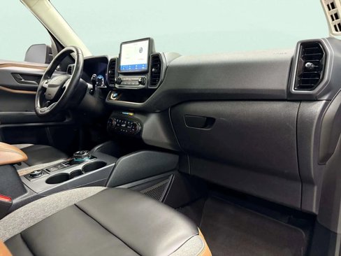 Used 2024 Ford Bronco Sport Outer Banks w/ Tech Package image 10