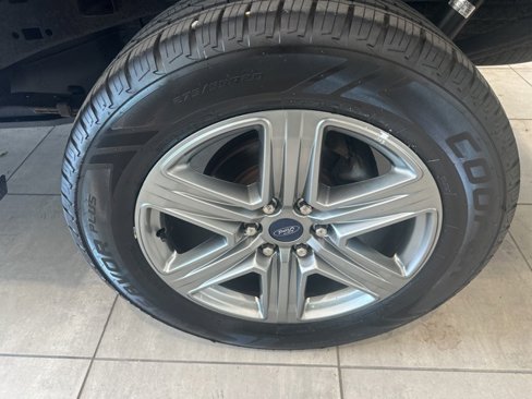 Used 2018 Ford F150 Lariat w/ Equipment Group 502A Luxury image 7