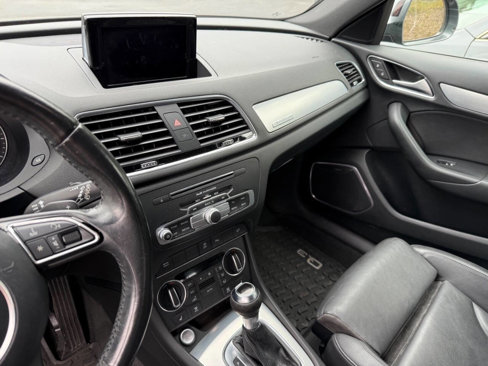 Used 2017 Audi Q3 2.0T Prestige w/ Prestige Package image 8