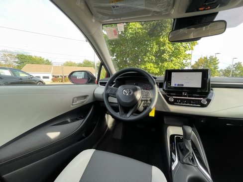 New 2025 Toyota Corolla LE image 11