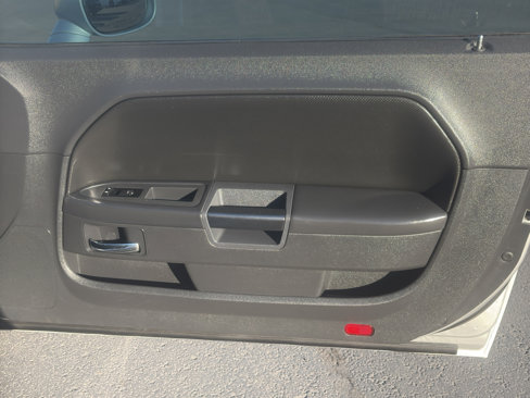 Used 2010 Dodge Challenger R/T image 29