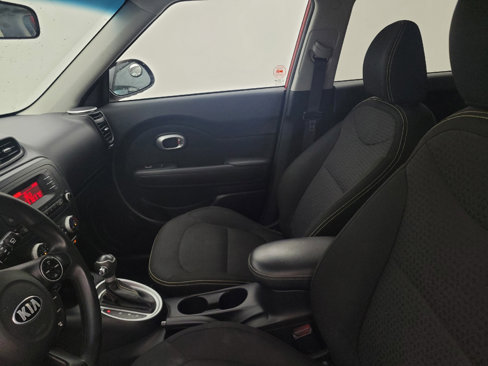 Used 2015 Kia Soul + image 17