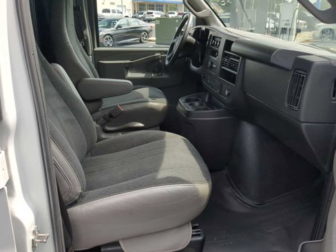 Used 2023 GMC Savana 2500 w/ Driver Convenience Package image 23