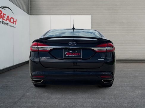 Used 2018 Ford Fusion SE w/ Equipment Group 201A image 7