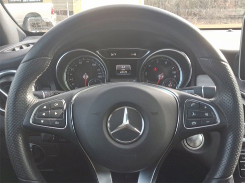Used 2020 Mercedes-Benz GLA 250 4MATIC w/ Premium Package image 20