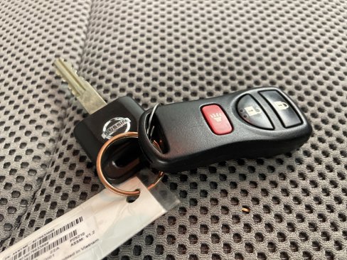 Used 2017 Nissan Frontier SV image 40