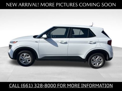 Used 2024 Hyundai Venue SE image 2