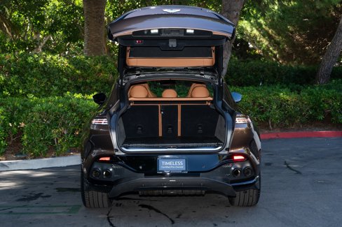 Used 2025 Aston Martin DBX 707 image 7