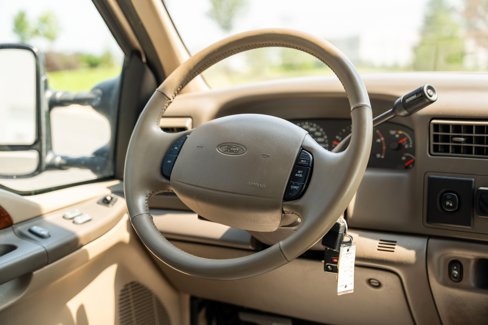 Used 2002 Ford F350 Lariat image 29