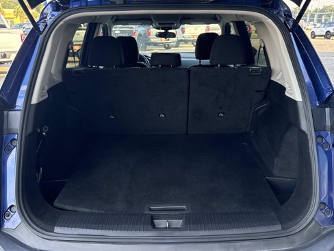 Used 2023 Nissan Rogue S image 6