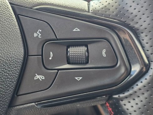 Used 2024 Chevrolet Trax RS w/ Sunroof Package image 32