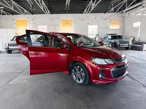 Used 2020 Chevrolet Sonic LT w/ Convenience Package image 24