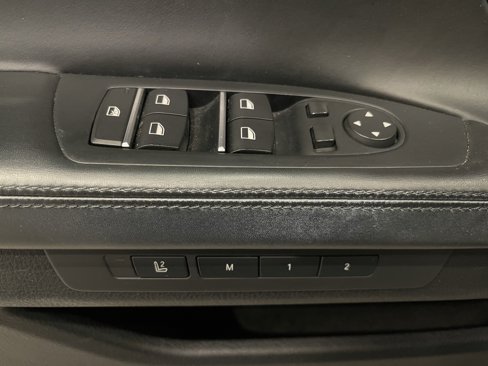 Used 2015 BMW 740Ld xDrive image 12
