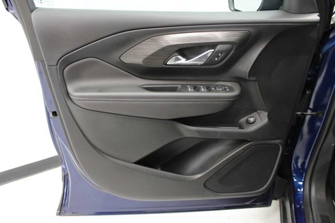 Used 2022 GMC Terrain SLE w/ Driver Convenience Package image 15
