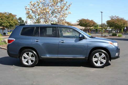 Used 2012 Toyota Highlander Limited image 4