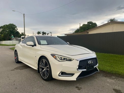 Used 2018 INFINITI Q60 3.0t Luxe image 5