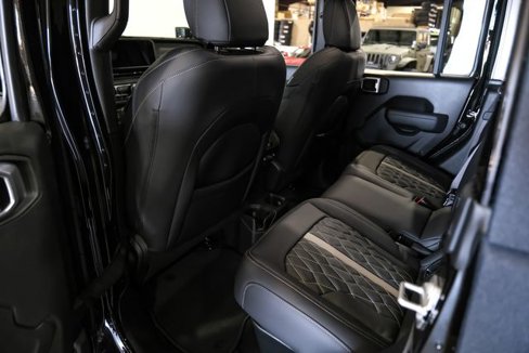 Used 2025 Jeep Gladiator Sport image 69