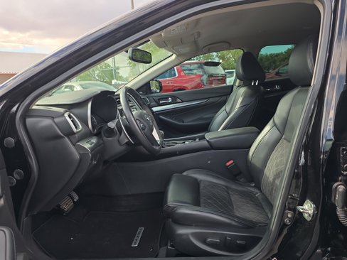 Used 2018 Nissan Maxima SR image 12