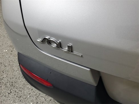 Used 2021 Kia Soul S image 6