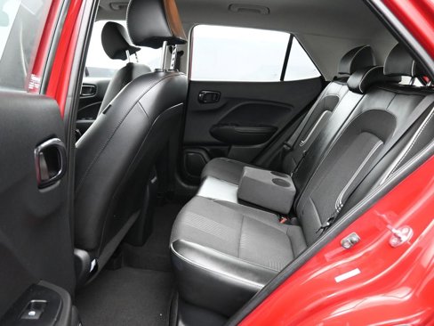 Used 2022 Hyundai Venue Limited w/ Cargo Package image 31
