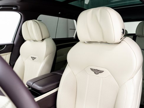 Certified 2023 Bentley Bentayga Extended Wheelbase image 16