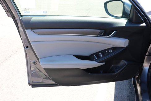 Used 2019 Honda Accord Hybrid image 8