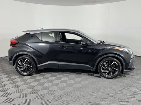 Used 2020 Toyota C-HR Limited image 3