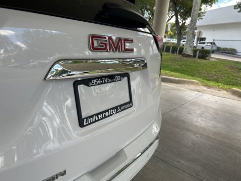 Used 2018 GMC Terrain Denali w/ Advanced Safety Package image 18