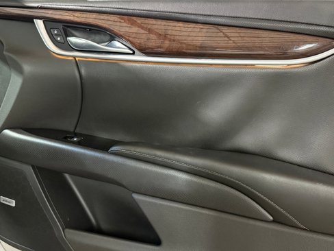 Used 2013 Cadillac XTS Luxury w/ Driver Awareness Package image 45