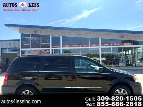 Used 2013 Chrysler Town & Country Touring image 1