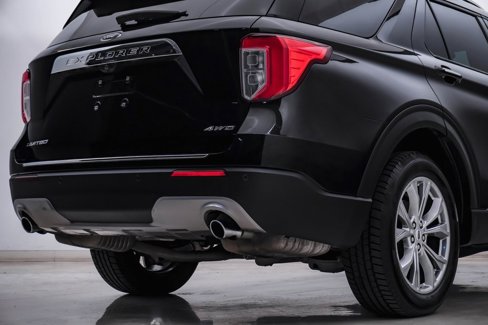 Used 2021 Ford Explorer Limited w/ Equipment Group 301A image 12